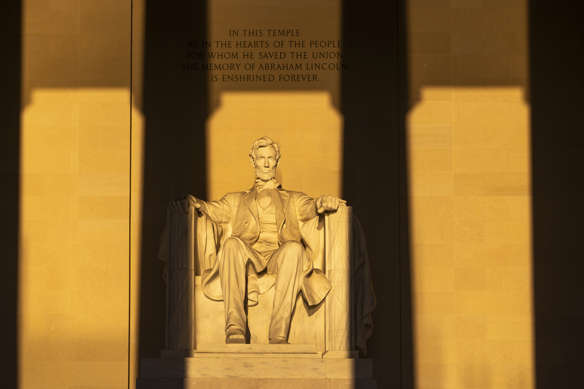 Lincoln Memorial statue with yellow tint Lincoln Memorial statue with yellow tint