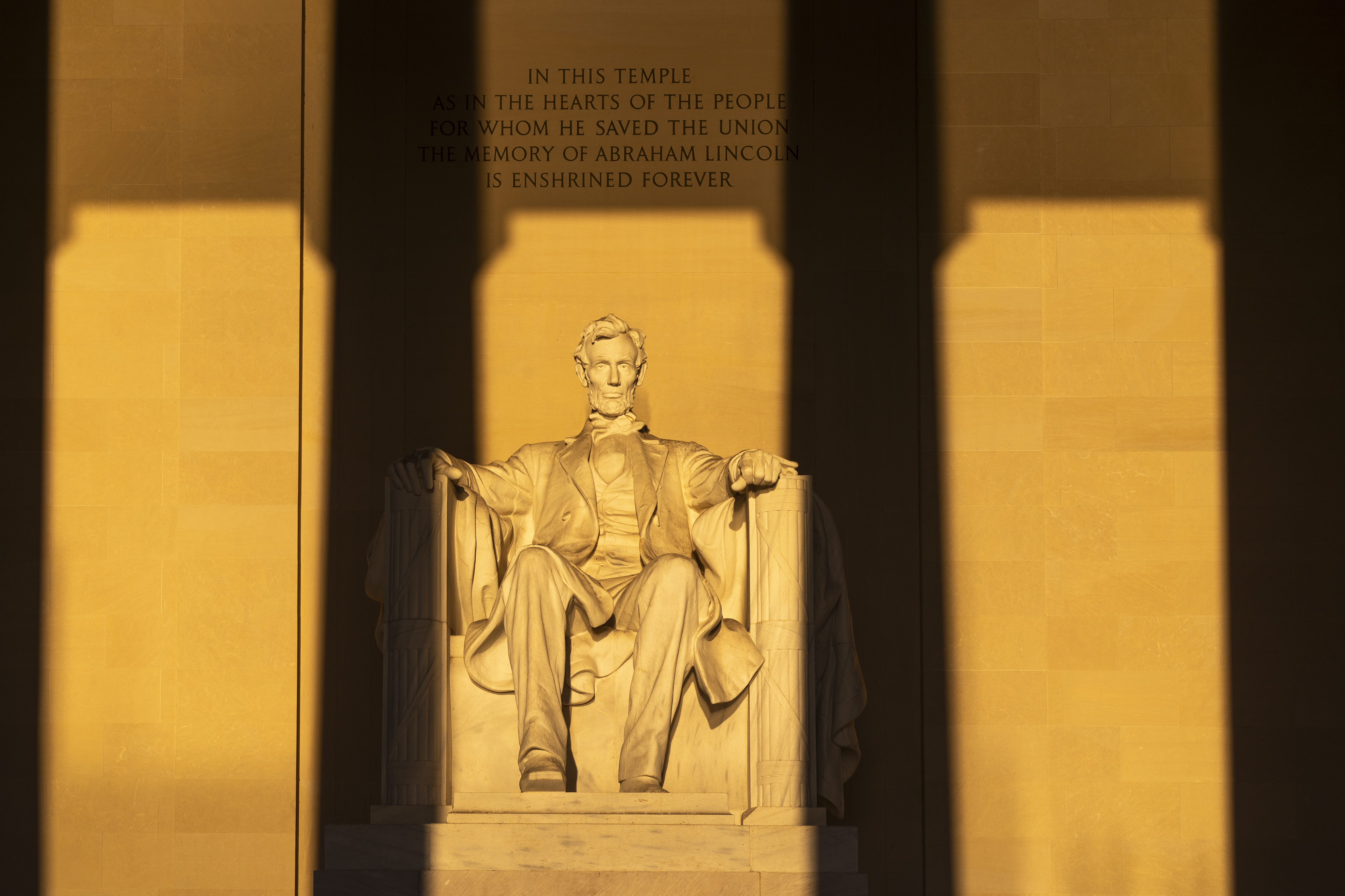 Lincoln Memorial at sunrise